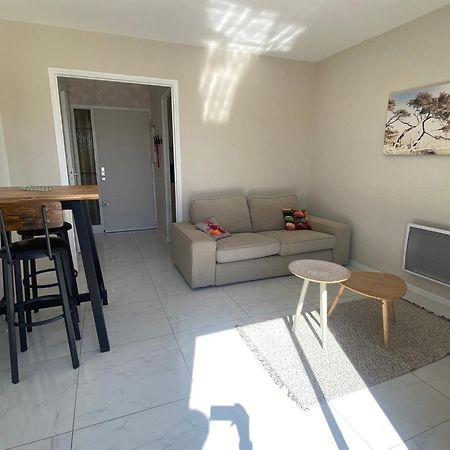 Appartement Cosy A Sanary Plage De Portissol-Climatise-Parking Prive Esterno foto